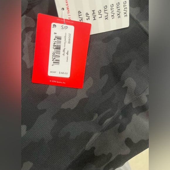 NWT Spanx Cropped Lamn Leggings- Sage Camo - Picture 5 of 9
